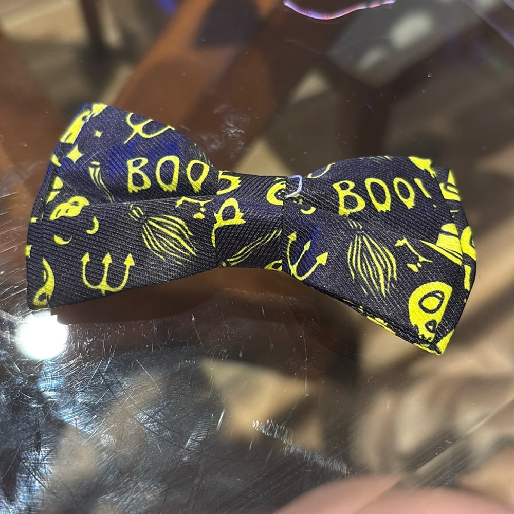 Dog or cat bow tie